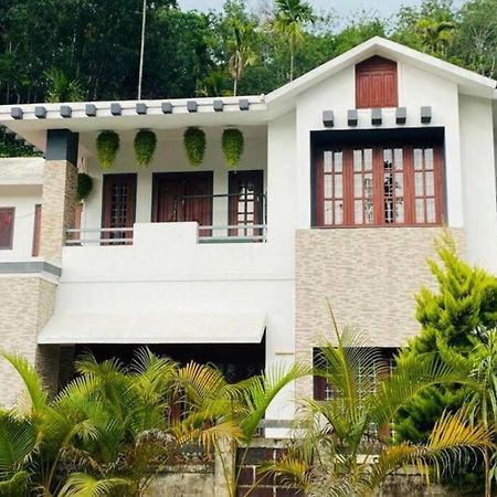 Ibiza Wonderland , Meppadi Wayanad Villa Esterno foto
